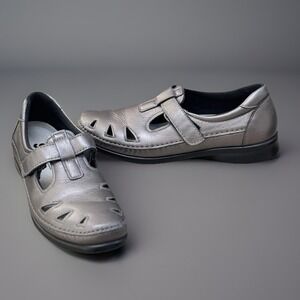 SAS Women's Metallic Gray Flats